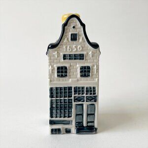 KLM Airlines Dutch Blue Delft House by BOLS #12 Amsterdam 2004 Empty